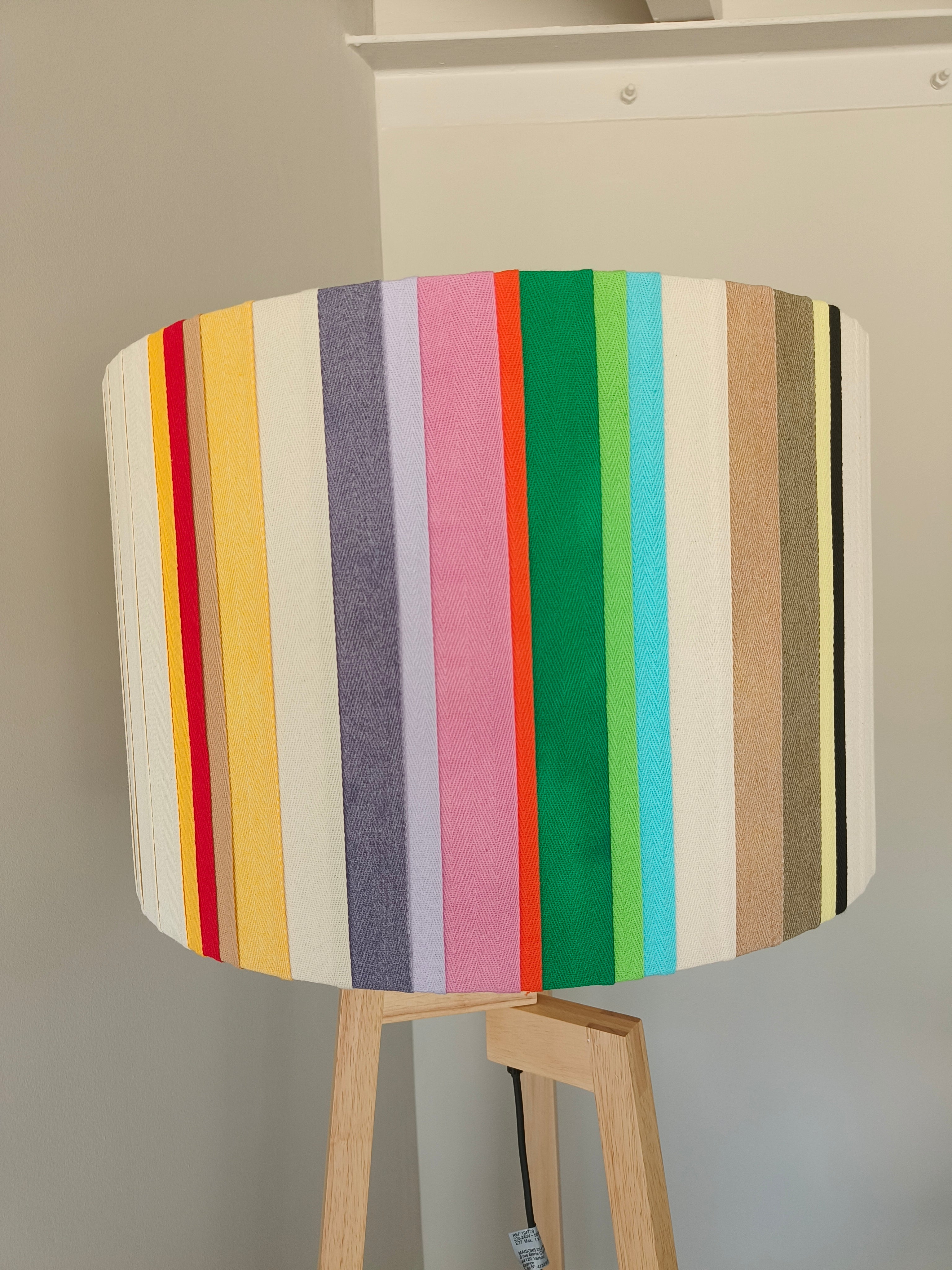Pantalla de cintas multicolor ARCOÍRIS.